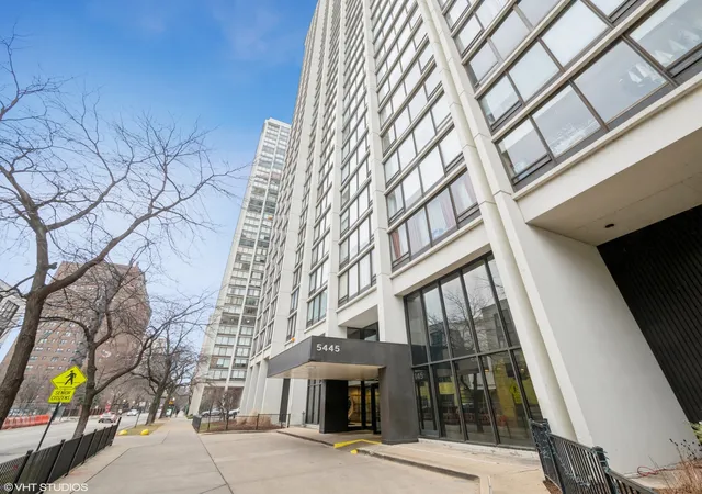 Homes for sale in Chicago, IL | 5445 N Sheridan Rd #808, Chicago, IL 60640 | MLS# 12700709