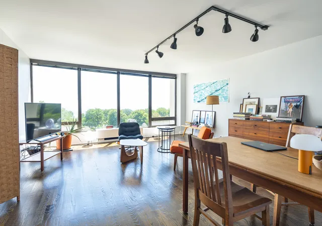 Homes for sale in Chicago, IL | 5445 N Sheridan Rd #808, Chicago, IL 60640 | MLS# 12700709