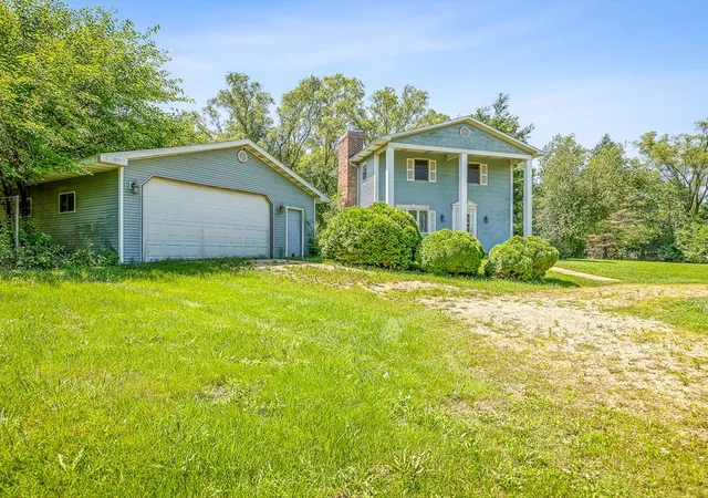 Homes for sale in Rockford, IL | 3637 Baxter Rd, Rockford, IL 61109 | MLS# 12700724