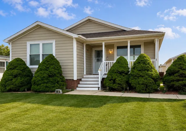 Photo 1 of Manufactured home for sale at 10914 W Kemper Ln, Frankfort, IL 60423 | MLS# 12700757 | Listing updated on 2026-09-05