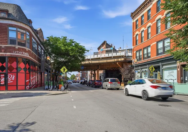 Homes for sale in Chicago, IL | 1349 N Leavitt St #1A, Chicago, IL 60622 | MLS# 12700764