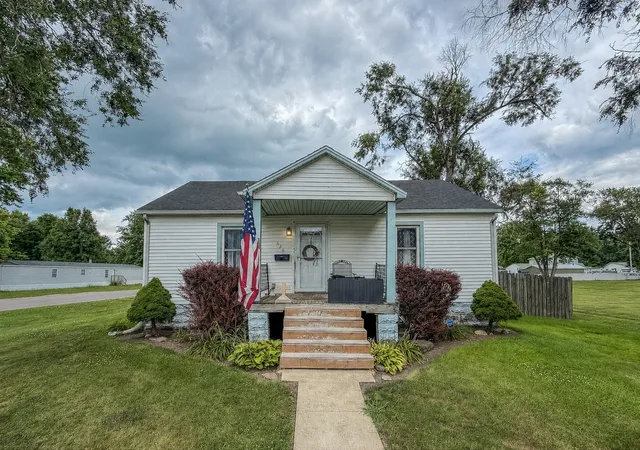 Photo 1 of Sale Pending at 626 N Carico St, Tuscola, IL 61953 | MLS# 12700771 | Listing updated on 2026-08-25