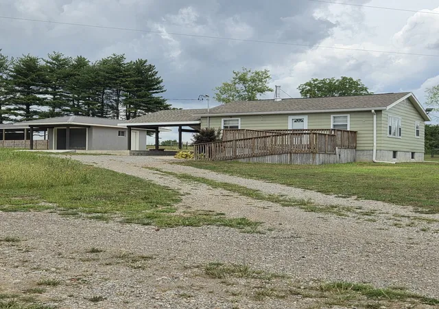 2nd image of 7871 St Hwy 37 Hwy, Benton, IL 62812 | MLS# 12700794