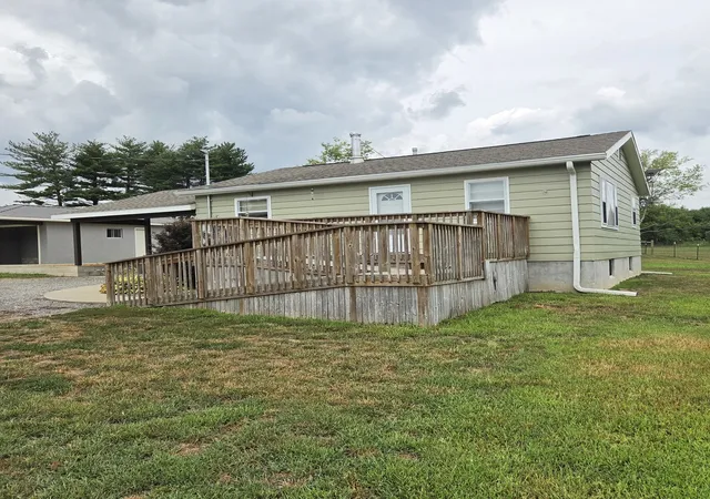 5th image of 7871 St Hwy 37 Hwy, Benton, IL 62812 | MLS# 12700794