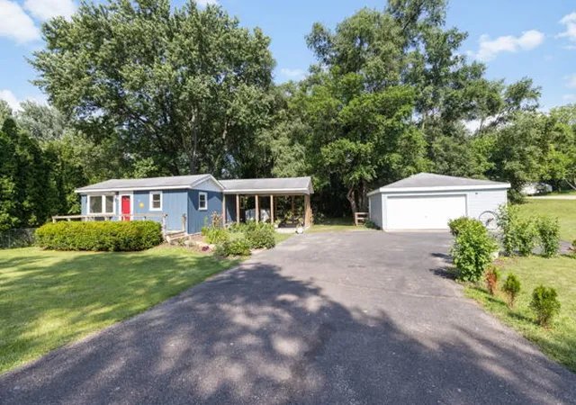 Homes for sale in Wonder Lake, IL | 2610 Walnut Dr, Wonder Lake, IL 60097 | MLS# 12700799