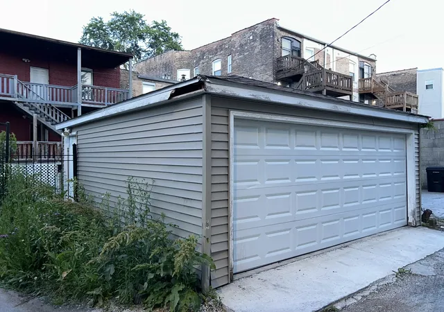 Homes for sale in Chicago, IL | 6018 S Eberhart Ave, Chicago, IL 60637 | MLS# 12700802
