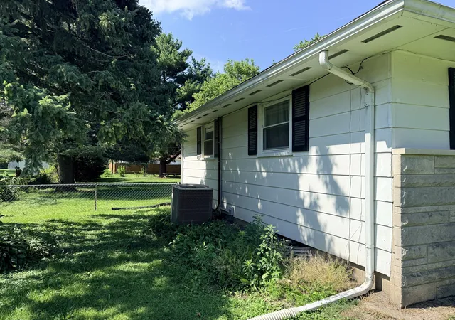 Homes for sale in Hoopeston, IL | 879 E Honeywell Ave, Hoopeston, IL 60942 | MLS# 12700822