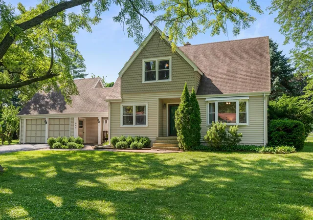 1st image of 16w661 White Pine Rd, Bensenville, IL 60106 | MLS# 12700843