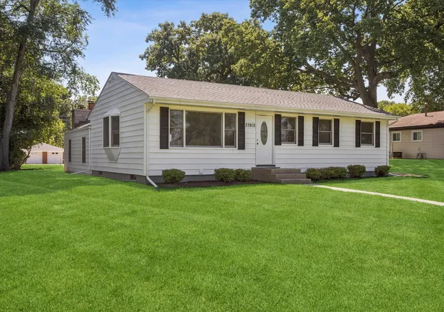 Homes for sale in Channahon, IL | 25012 S Fryer St, Channahon, IL 60410 | MLS# 12700882