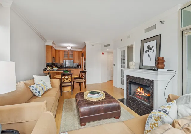 5th image of 25 E Superior St #3903, Chicago, IL 60611 | MLS# 12700884