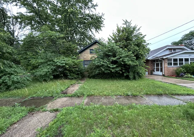 Homes for sale in Rockford, IL | 1825 Grant Ave, Rockford, IL 61103 | MLS# 12700902