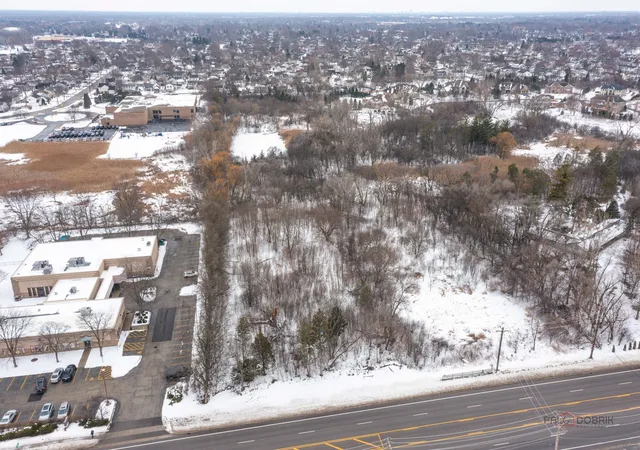 2nd image of 5176 Aptakisic Rd, Long Grove, IL 60047 | MLS# 12700951