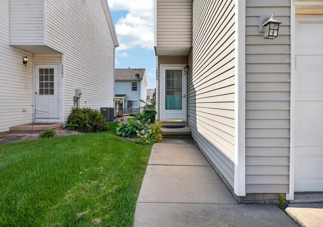 2nd image of (Undisclosed), Bloomington, IL 61701 | MLS# 12700968