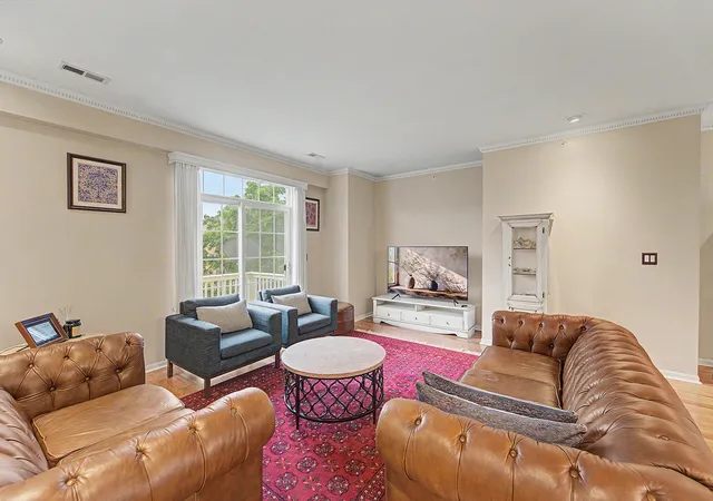 Homes for sale in Schaumburg, IL | 1379 Scarboro Rd, Schaumburg, IL 60193 | MLS# 12700979