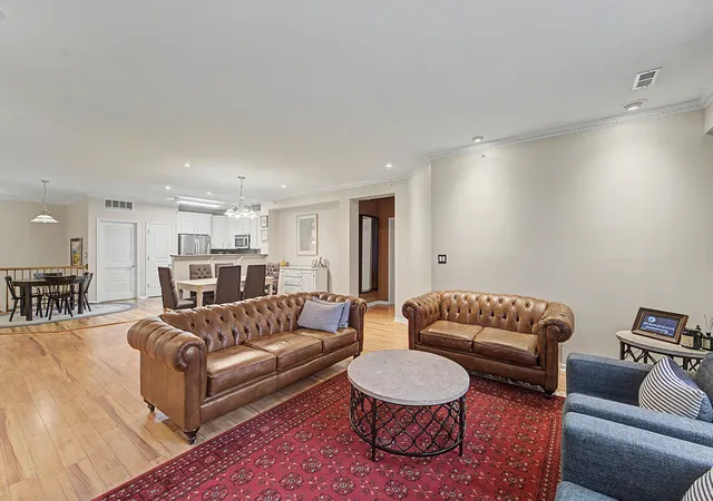 Homes for sale in Schaumburg, IL | 1379 Scarboro Rd, Schaumburg, IL 60193 | MLS# 12700979