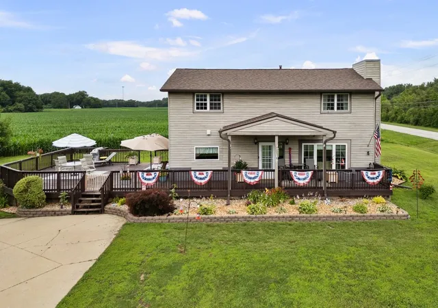 Homes for sale in Rock Island, IL | 1814 Big Island Pkwy, Rock Island, IL 61201 | MLS# 12701051