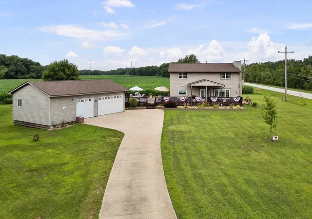 Homes for sale in Rock Island, IL | 1814 Big Island Pkwy, Rock Island, IL 61201 | MLS# 12701051