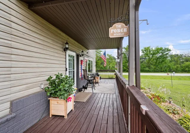 Homes for sale in Rock Island, IL | 1814 Big Island Pkwy, Rock Island, IL 61201 | MLS# 12701051