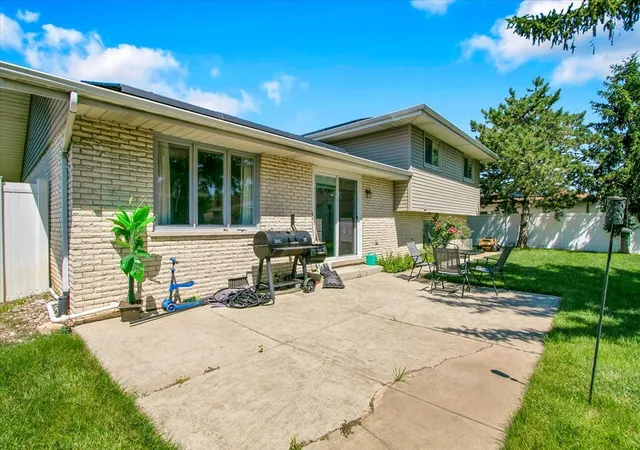 Homes for sale in Orland Park, IL | 15315 Saint Andrews Dr, Orland Park, IL 60462 | MLS# 12701070