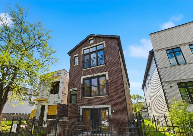 Homes for sale in Chicago, IL | 6534 S Kimbark Ave #3, Chicago, IL 60637 | MLS# 12701088
