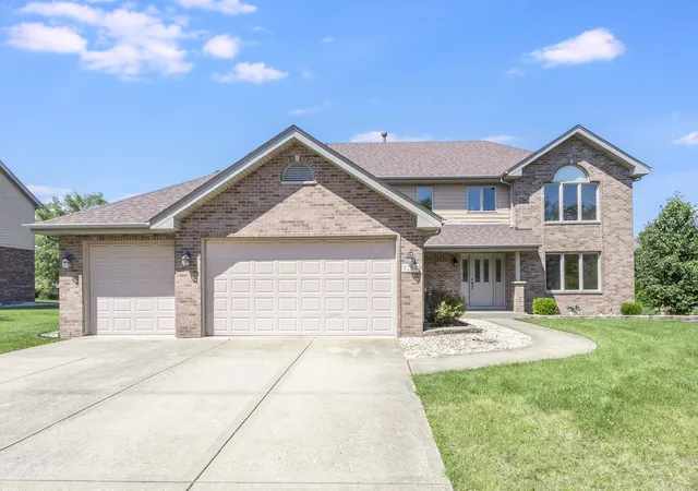 1st image of 8284 Brookhaven Dr, Frankfort, IL 60423 | MLS# 12701103