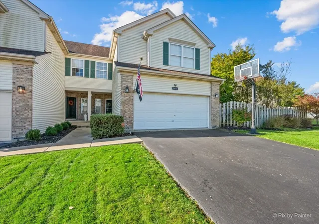 Photo 1 of Multi family home for sale at 1077 Viewpoint Dr, Lake In The Hills, IL 60156 | MLS# 12701115 | Listing updated on 2026-10-22