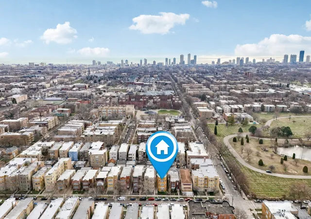 Homes for sale in Chicago, IL | 6215 N Oakley Ave #G, Chicago, IL 60659 | MLS# 12701139