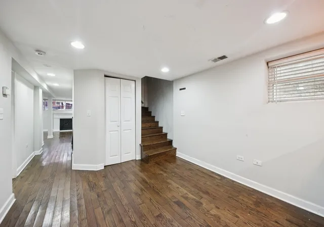 Homes for sale in Chicago, IL | 6215 N Oakley Ave #G, Chicago, IL 60659 | MLS# 12701139