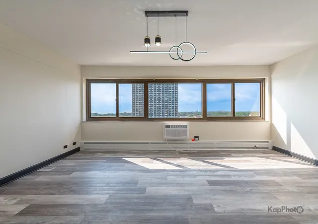 2nd image of 7337 S South Shore Dr #1231, Chicago, IL 60649 | MLS# 12701156