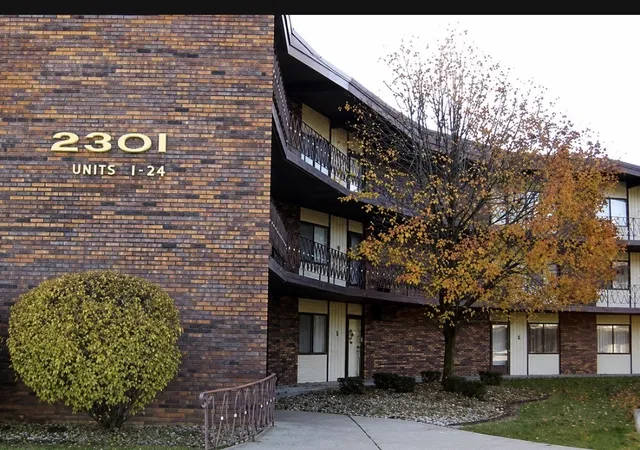 image of 2303 Holiday Terrace Ct #41, Lansing, IL 60438 | MLS# 12701171