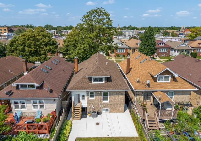 22nd image of 3035 N Luna Ave, Chicago, IL 60641 | MLS# 12701175