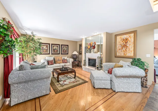 4th image of 1310 Hamlin Ave, Flossmoor, IL 60422 | MLS# 12701182