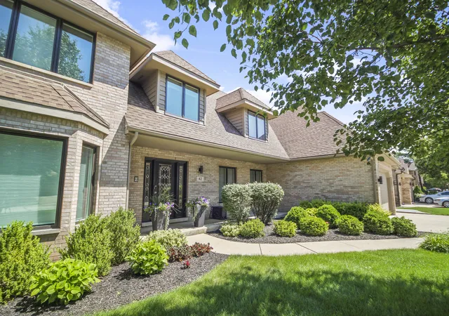 2nd image of 42 Founders Pointe North, Bloomingdale, IL 60108 | MLS# 12701213