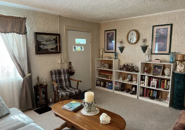 Photo 3 of Single family home for sale at 801 E Honeywell Ave, Hoopeston, IL 60942 | MLS# 12701215 | Listing updated on 2026-10-01