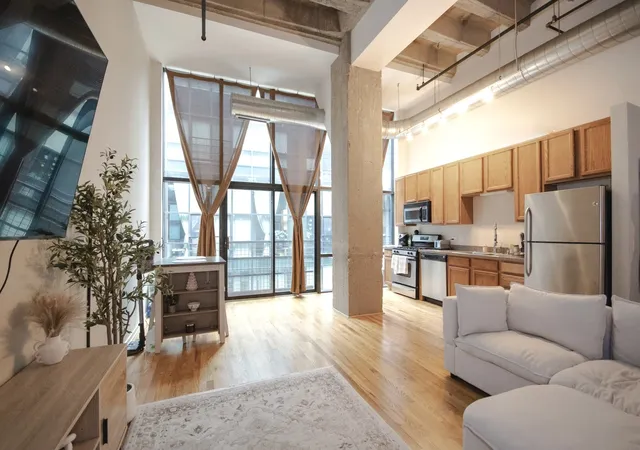 2nd image of 1645 W Ogden Ave, Chicago, IL 60612