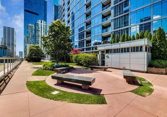 2nd image of 240 E Illinois St #1511, Chicago, IL 60611 | MLS# 12701277