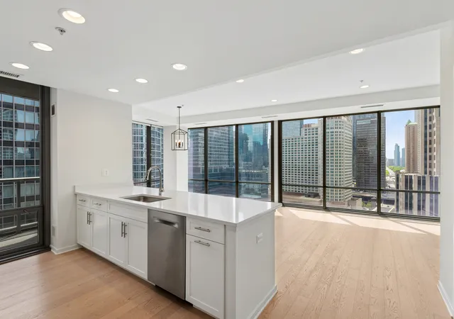 4th image of 240 E Illinois St #1511, Chicago, IL 60611 | MLS# 12701277