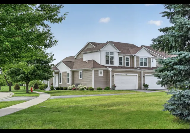Photo 1 of Townhouse for sale at 511 Amherst Dr, Sycamore, IL 60178 | MLS# 12701279 | Listing updated on 2026-09-14