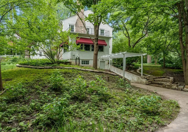 Photo 3 of Single family home for sale at 3025 E State St, Rockford, IL 61108 | MLS# 12701293 | Listing updated on 2026-09-16