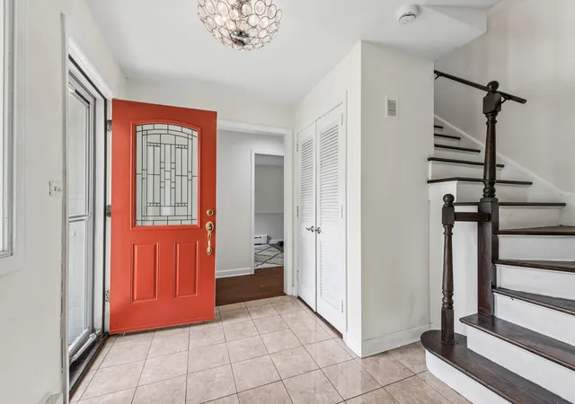 Photo 2 of Single family home for sale at 2910 Cherokee Ln, Riverwoods, IL 60015 | MLS# 12701337 | Listing updated on 2026-08-30