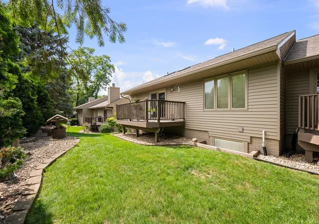 Homes for sale in East Moline, IL | 494 44th Avenue Court, East Moline, IL 61244 | Houzeo