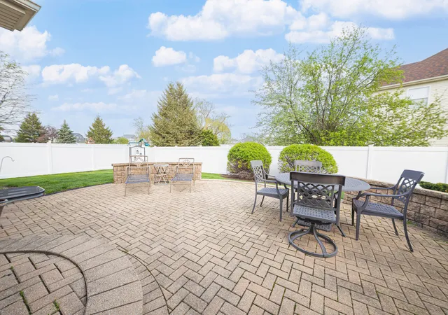 4th image of 12819 Waterford Blvd, Plainfield, IL 60585 | MLS# 12701371