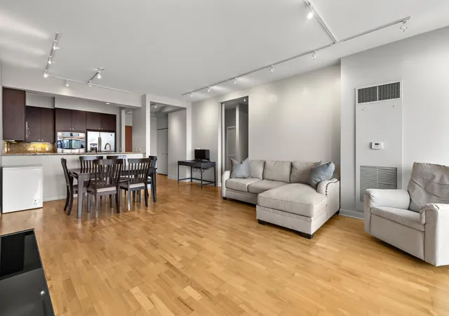 Homes for sale in Chicago, IL | 1211 S Prairie Ave #3205, Chicago, IL 60605 | MLS# 12701392