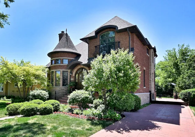 Homes for sale in Park Ridge, IL | 1321 Glenlake Ave, Park Ridge, IL 60068 | MLS# 12701401