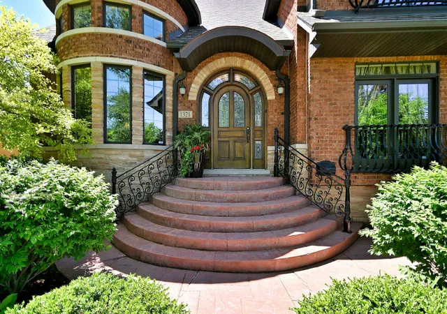 Homes for sale in Park Ridge, IL | 1321 Glenlake Ave, Park Ridge, IL 60068 | MLS# 12701401
