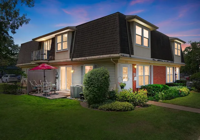 Homes for sale in Schaumburg, IL | 2208 Ramsey Cir, Schaumburg, IL 60194 | MLS# 12701436