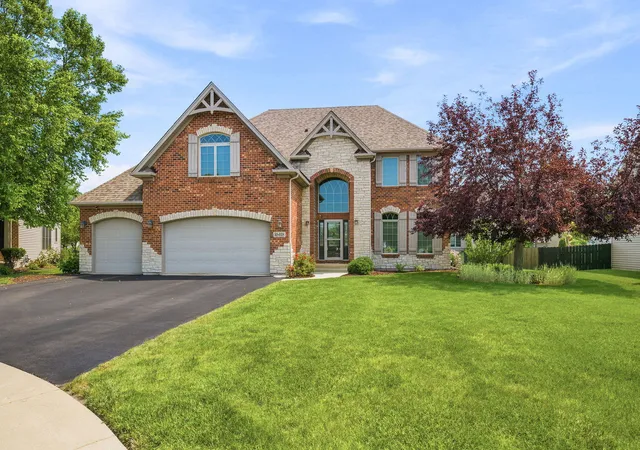 Photo 1 of Single family home for sale at 16418 S Mueller Cir, Plainfield, IL 60586 | MLS# 12701506 | Listing updated on 2026-09-24