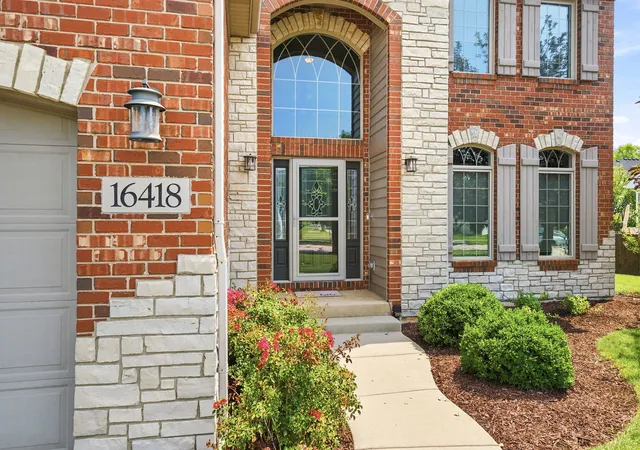 2nd image of 16418 S Mueller Cir, Plainfield, IL 60586 | MLS# 12701506