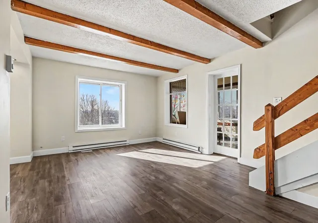 2nd image of 712 Davis St, Joliet, IL 60436 | MLS# 12701520