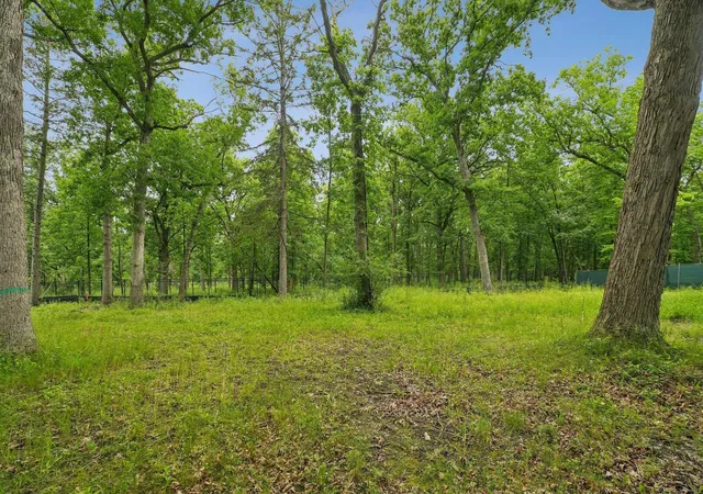1st image of 398 Forest Edge Dr, Winnetka, IL 60093 | MLS# 12701534